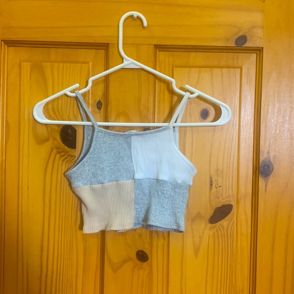 Cropped pattern top - Picture 2 of 2